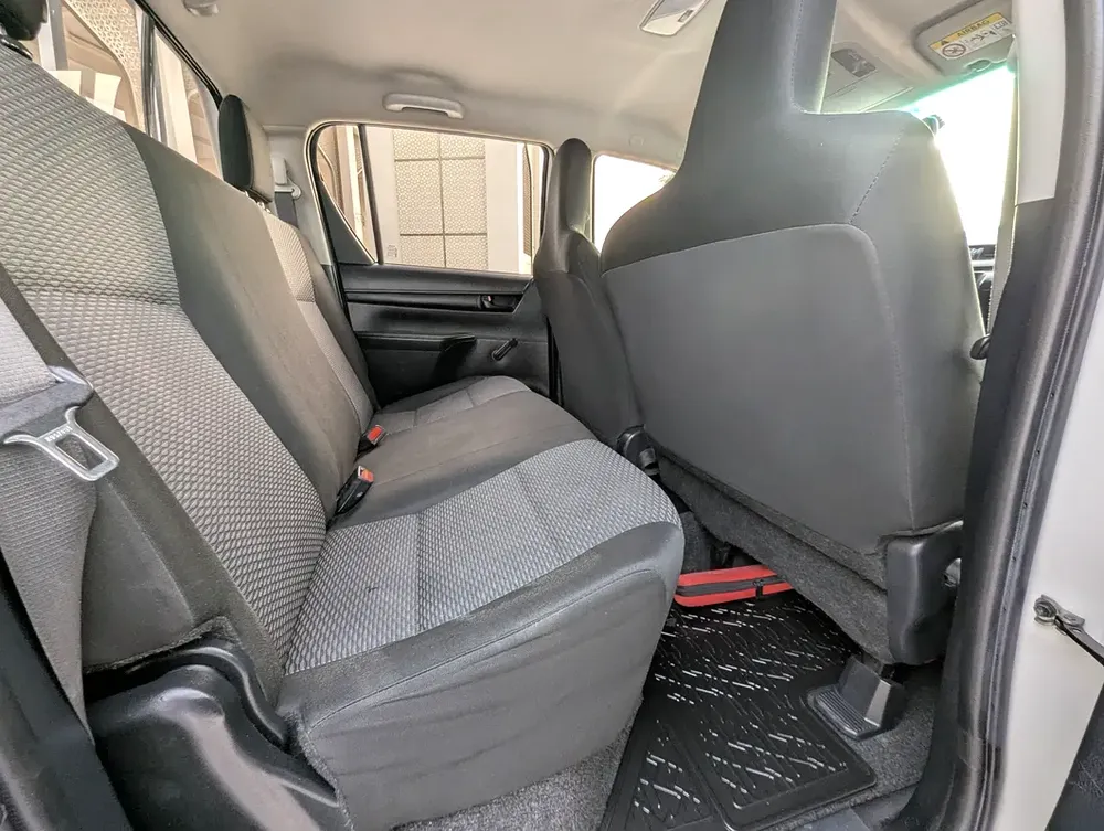 Toyota Hilux Double Cab 4X2 GCC Premium Condition Clean Inside Out With Low KM - Image 7