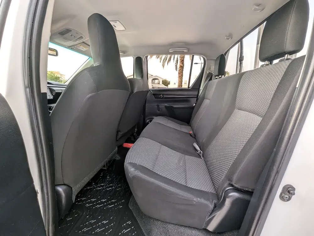 Toyota Hilux Double Cab 4X2 GCC Premium Condition Clean Inside Out With Low KM - Image 8
