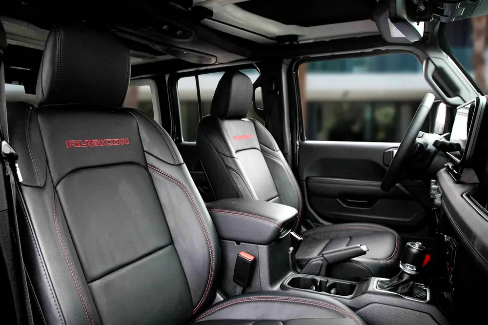 4,309 P.M | 0% Downpayment | Rubicon | Jeep Warranty + Service! - Image 11