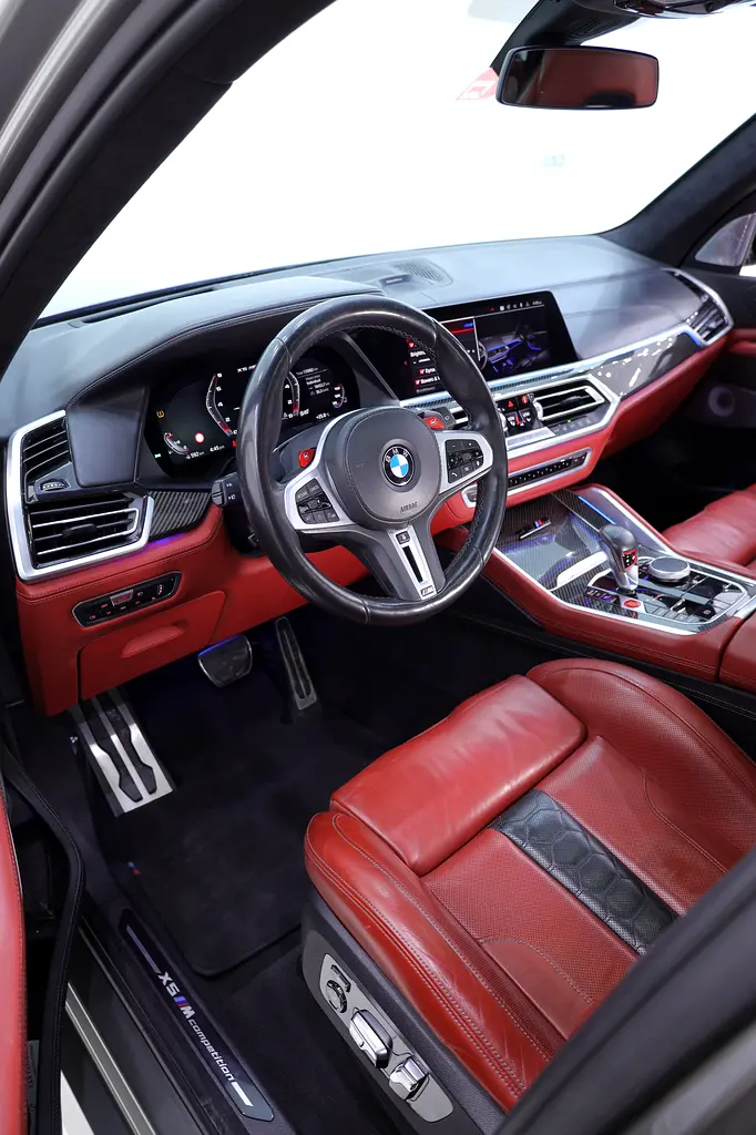 X5 M COMPETITION 2021 GCC CARBON PACKAGE + Excellent Condition + Rear entertainment - Image 9