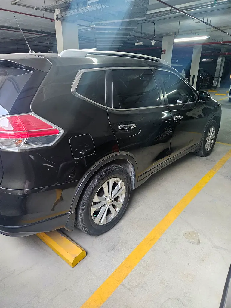 Nissan X-Trail 2016 – Good Condition | Sunroof Well-maintained for sale. - Image 7