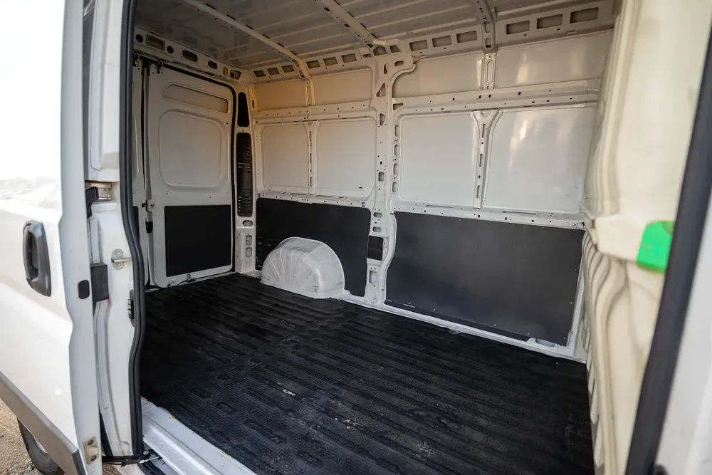 Peugeot Boxer Delivery Van | GCC Specs | Ref#P01591 - Image 8