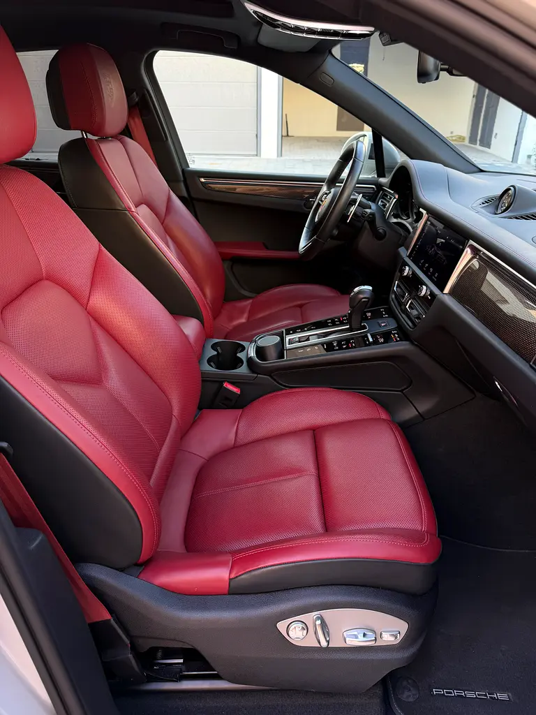 Full options | Porsche Approved Warranty until 11/2026 | Low km - Image 16