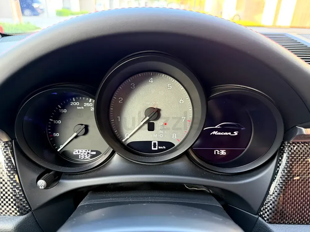 Full options | Porsche Approved Warranty until 11/2026 | Low km - Image 8