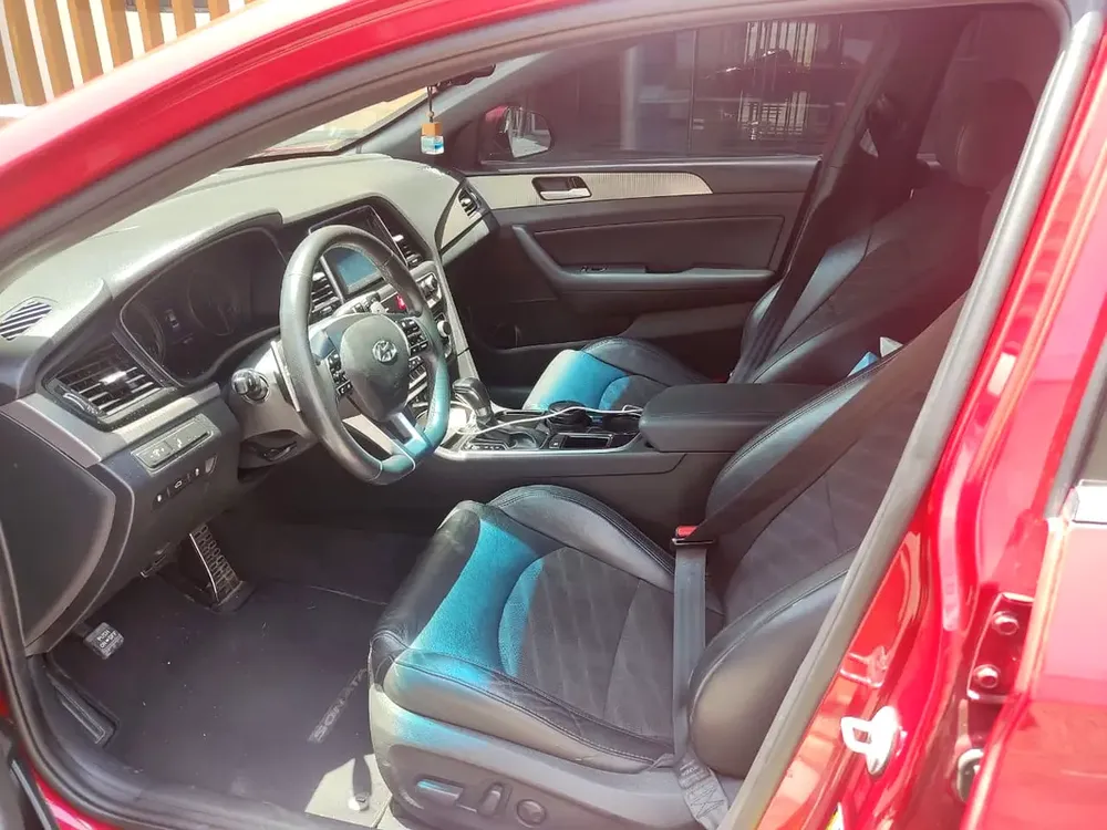 2019 Hyundai Sonata Sport - American Specs - Excellent Condition - Image 5