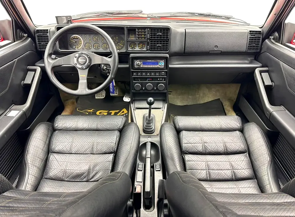1992 Lancia Delta HF Integrale Evo I - The Ultimate Rally Icon - Image 12