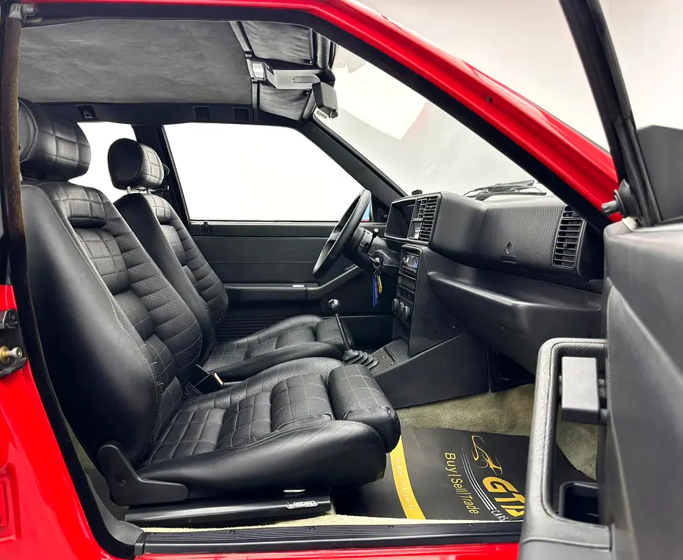 1992 Lancia Delta HF Integrale Evo I - The Ultimate Rally Icon - Image 17