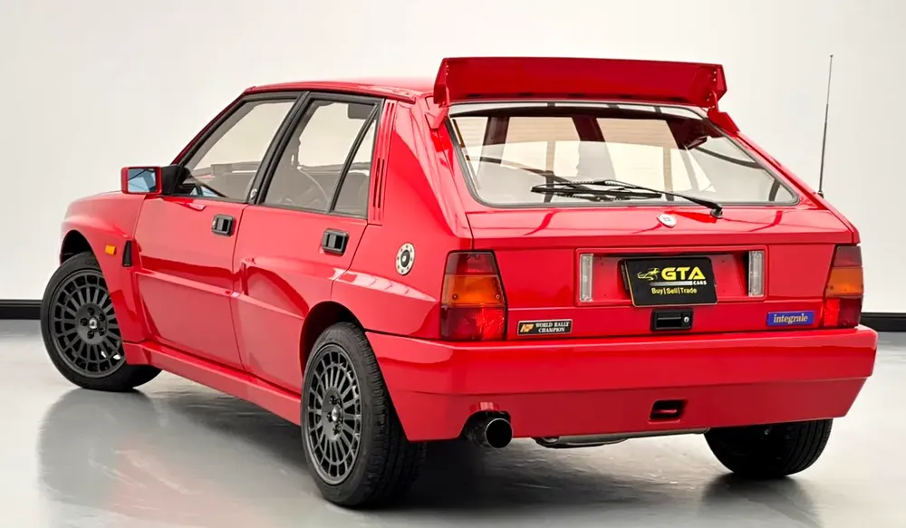 1992 Lancia Delta HF Integrale Evo I - The Ultimate Rally Icon - Image 6