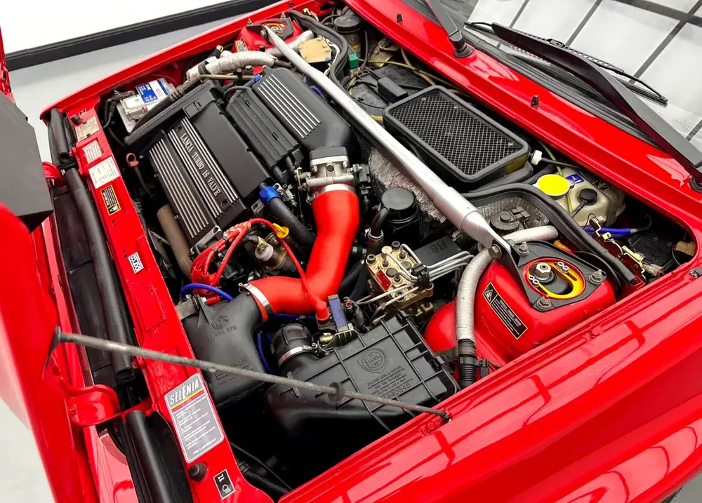 1992 Lancia Delta HF Integrale Evo I - The Ultimate Rally Icon - Image 7
