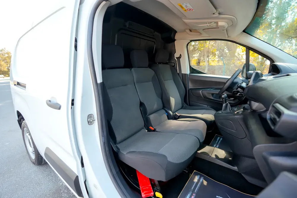 Peugeot Partner | Delivery Van | GCC Specs | Ref#P13293 - Image 8