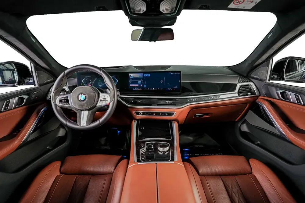BMW X6 XDrive40i-M sport-fully loaded-well maintained-full service in BMW-Head up Display - Image 10