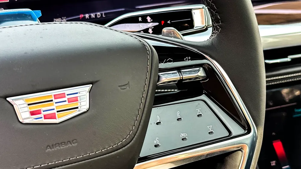 Cadillac Escalade ESV Sport Platinum Executive 6.2L V8 4WD 2026 Brand New American Specs - Image 6