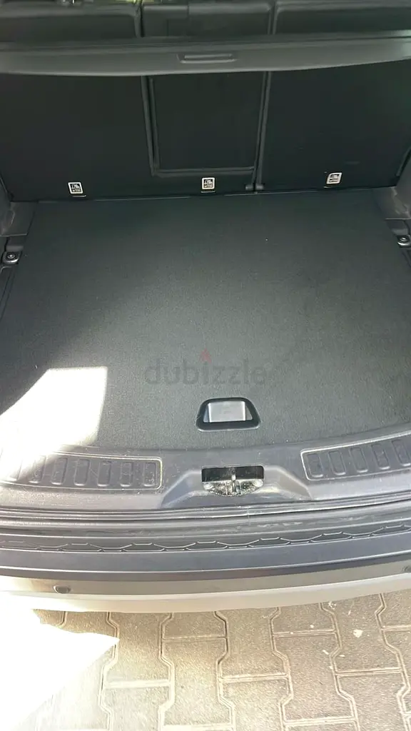 Land Rover Discovery Sport HSE Luxury 2016 European Specs - Image 13