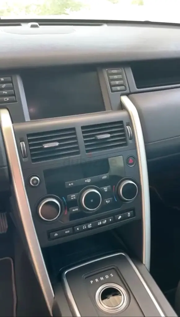 Land Rover Discovery Sport HSE Luxury 2016 European Specs - Image 7