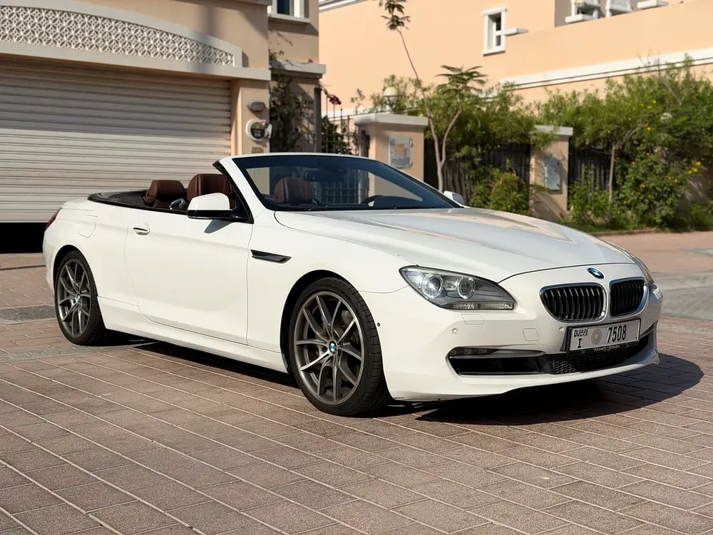BMW 6-Series 650i xDrive M Sport  soft Top convertibles 2011 | GCC Specs | Low Mileage - Image 6