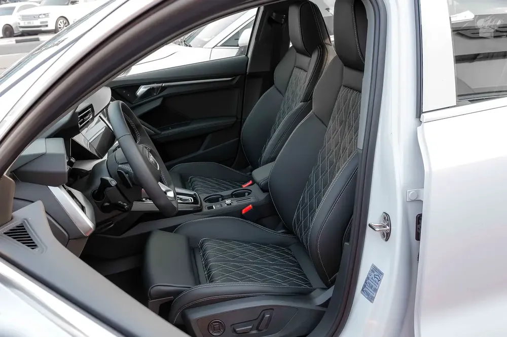 Audi A3 1.5T 35 TFSI S-Tronic Sedan 2025 - Image 12