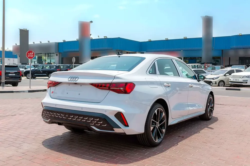 Audi A3 1.5T 35 TFSI S-Tronic Sedan 2025 - Image 5