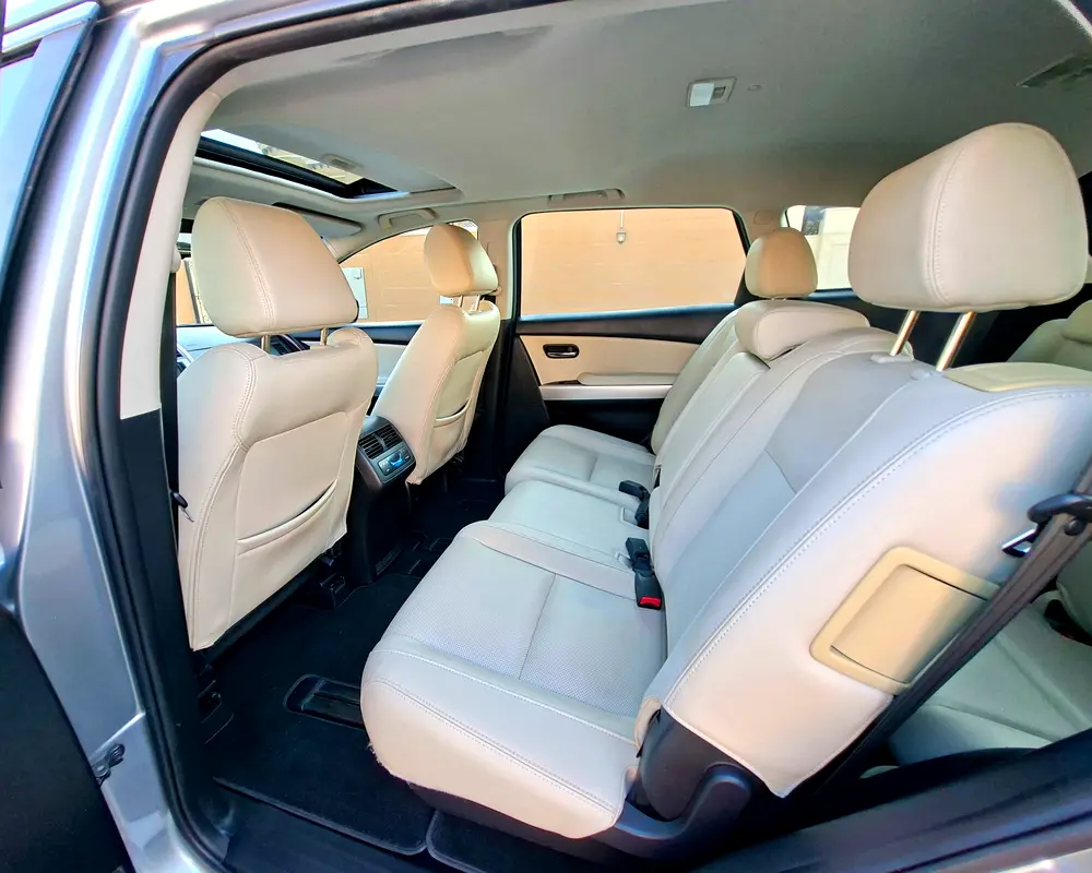Astonishing Mazda CX-9 2016, GCC Top Option, Low Milage, Zero Accident, Well Maintained - Image 12