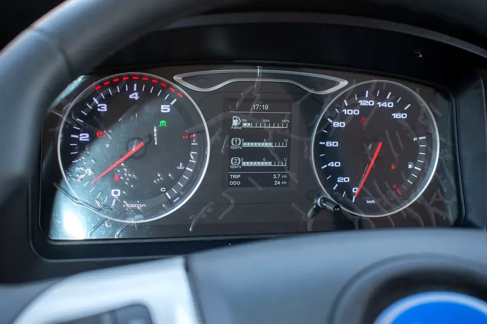 2.7 L | 6 SPEED MANUAL TRANSMISSION | GCC | PAYLOAD 4305 - Image 11