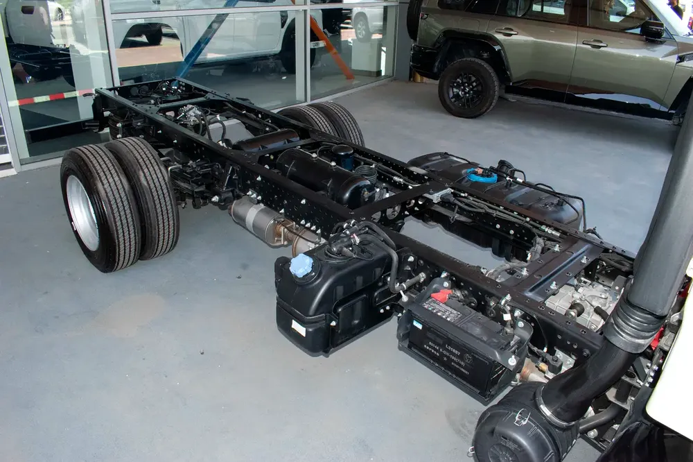2.7 L | 6 SPEED MANUAL TRANSMISSION | GCC | PAYLOAD 4305 - Image 5