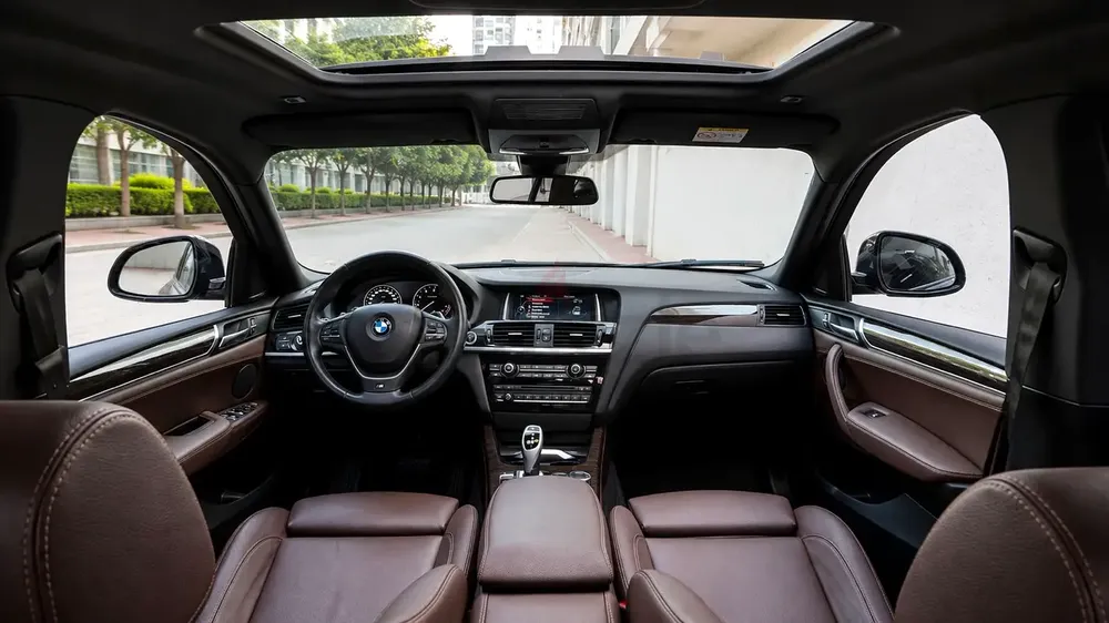 BMW X4  M xDrive35i 2016 GCC Specs free Accident - Image 5