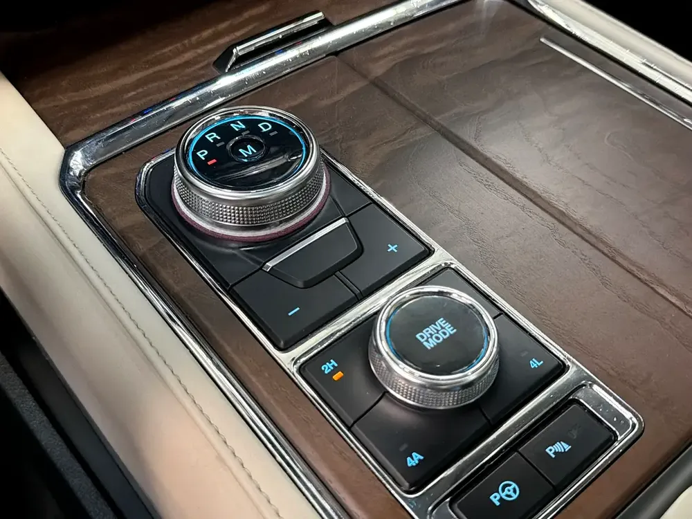 1,900 AED / Month | 0% DP AVAIL | EXPEDITION PLATINUM | FORD WARRANTY - Image 16