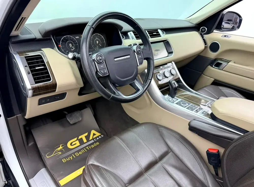 2017 Range Rover Sport HSE, Full Land Rover Service History, GCC - Image 11