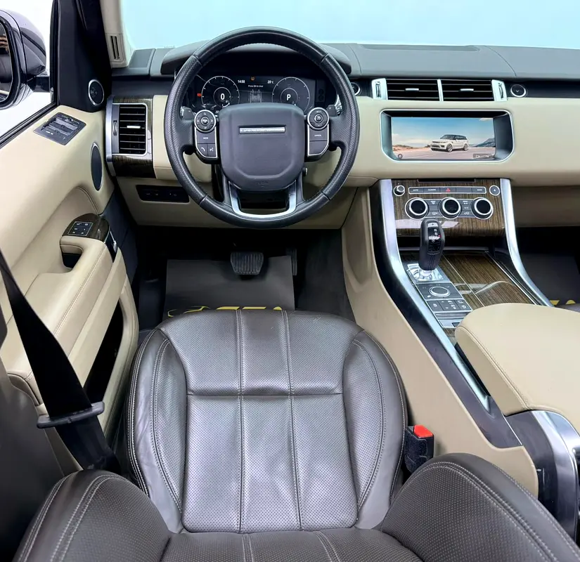 2017 Range Rover Sport HSE, Full Land Rover Service History, GCC - Image 8