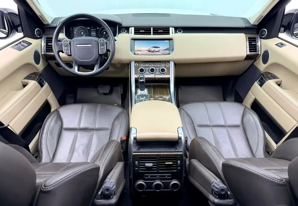 2017 Range Rover Sport HSE, Full Land Rover Service History, GCC - Image 9