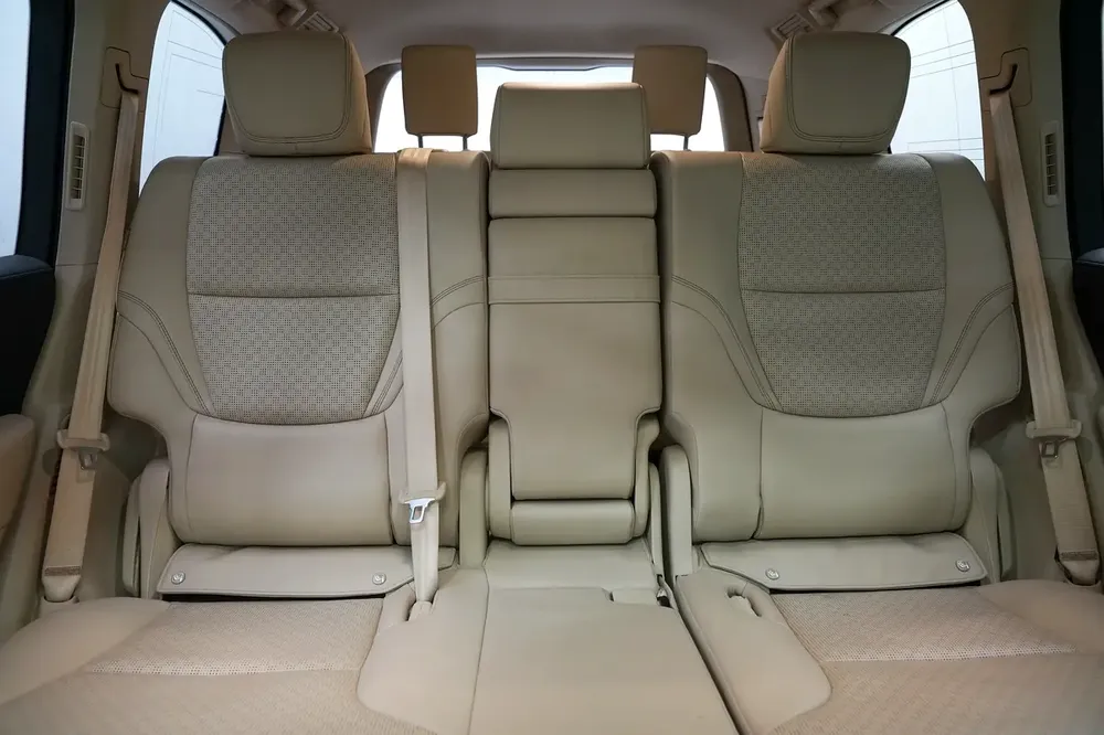 Toyota Land Cruiser VXR V6 2022 GCC Specs - Image 11