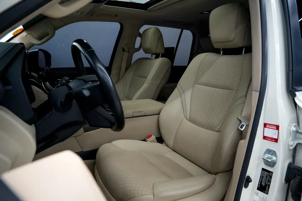 Toyota Land Cruiser VXR V6 2022 GCC Specs - Image 9