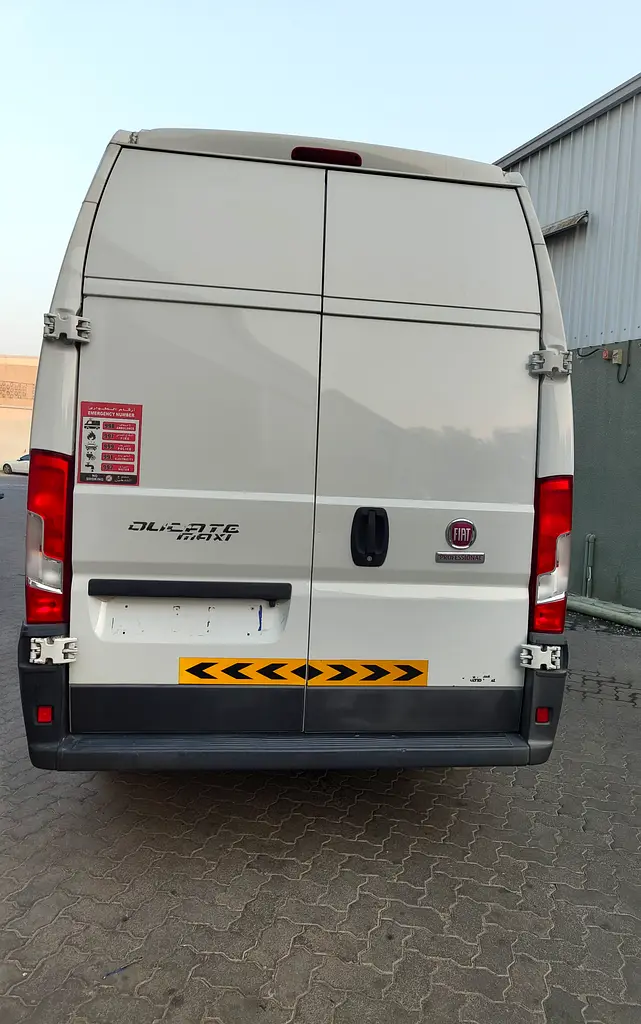 2018 FIAT DUCATO - LARGE CARGO VAN - FULL SERVICE HISTORY - Image 4