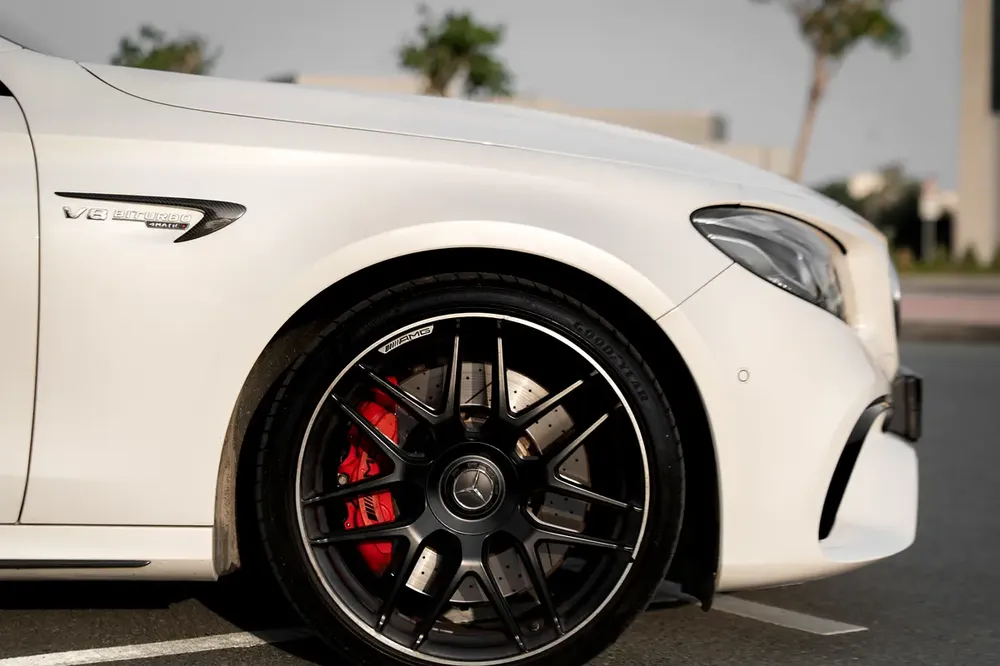 Mercedes-Benz E 63 AMG S 2018 - GCC Specs - Excellent Condition - Image 5
