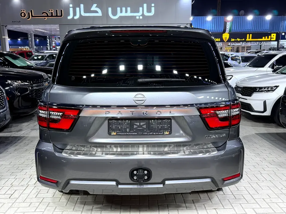 Nissan Patrol SE Titanium 2023 GCC Specs - Image 8