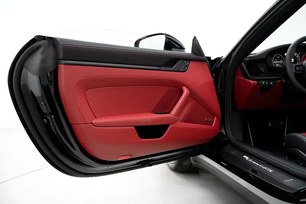 2025 PORSCHE 911 CARRERA 4 GTS WITH WARRANTY - Image 16