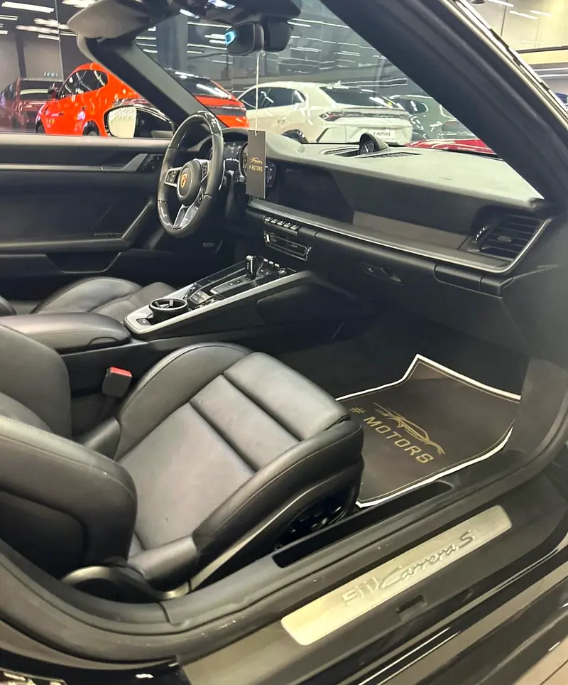 Porsche Carrera S 911 - Image 11