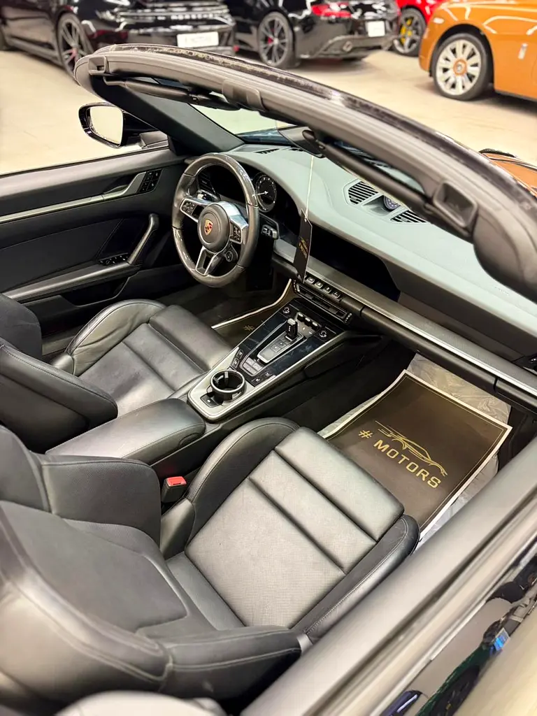 Porsche Carrera S 911 - Image 13