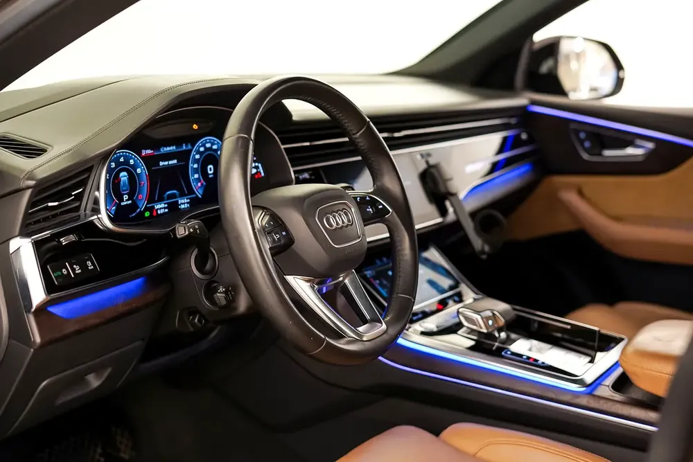 AED 2961 PM | AUDI Q8 QUATTRO 2020 S LINE | SINGLE OWNER | PRISTINE CONDITION | 1 YEAR WARRANTY| GCC - Image 11