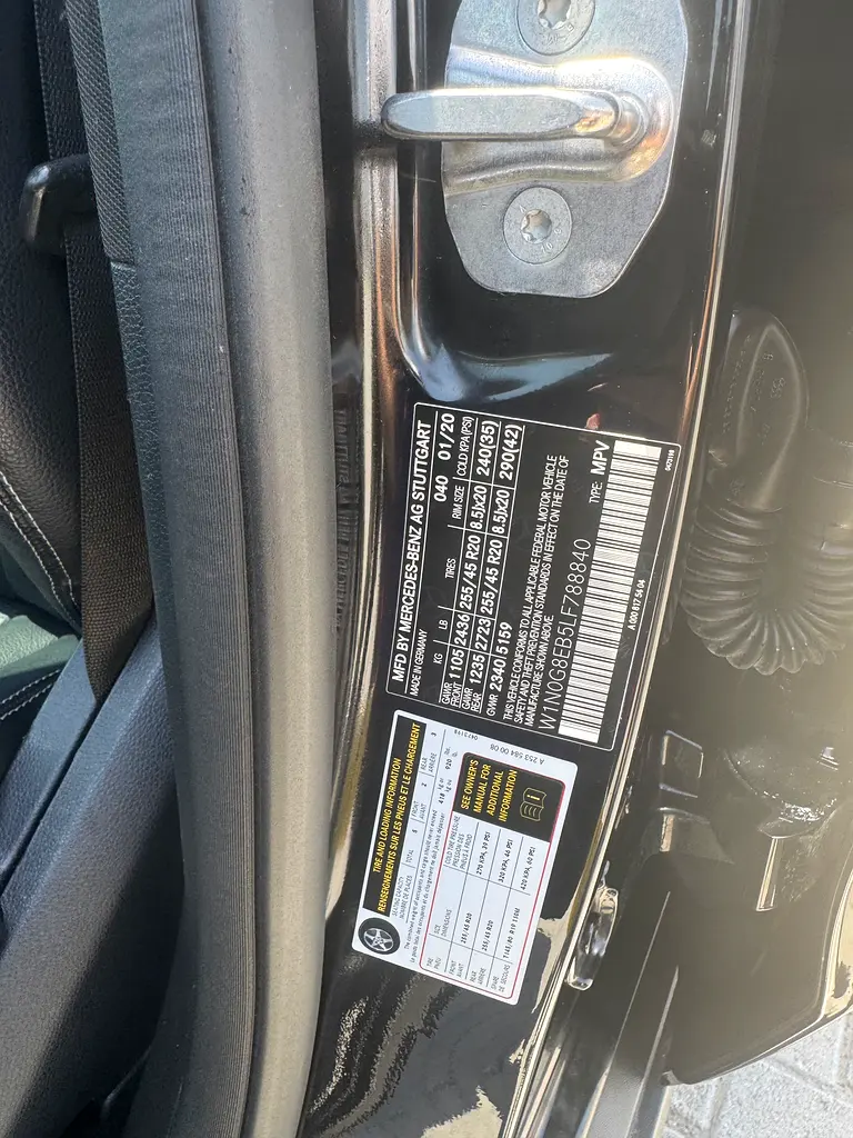 Mercedes-Benz GLC 300 4MATIC 2020 | American Specs | Pristine Condition - Image 7