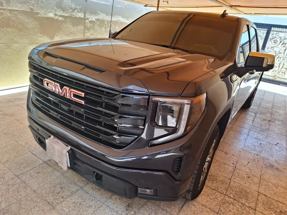 GMC. SIERRA رمادي غامق - Image 7