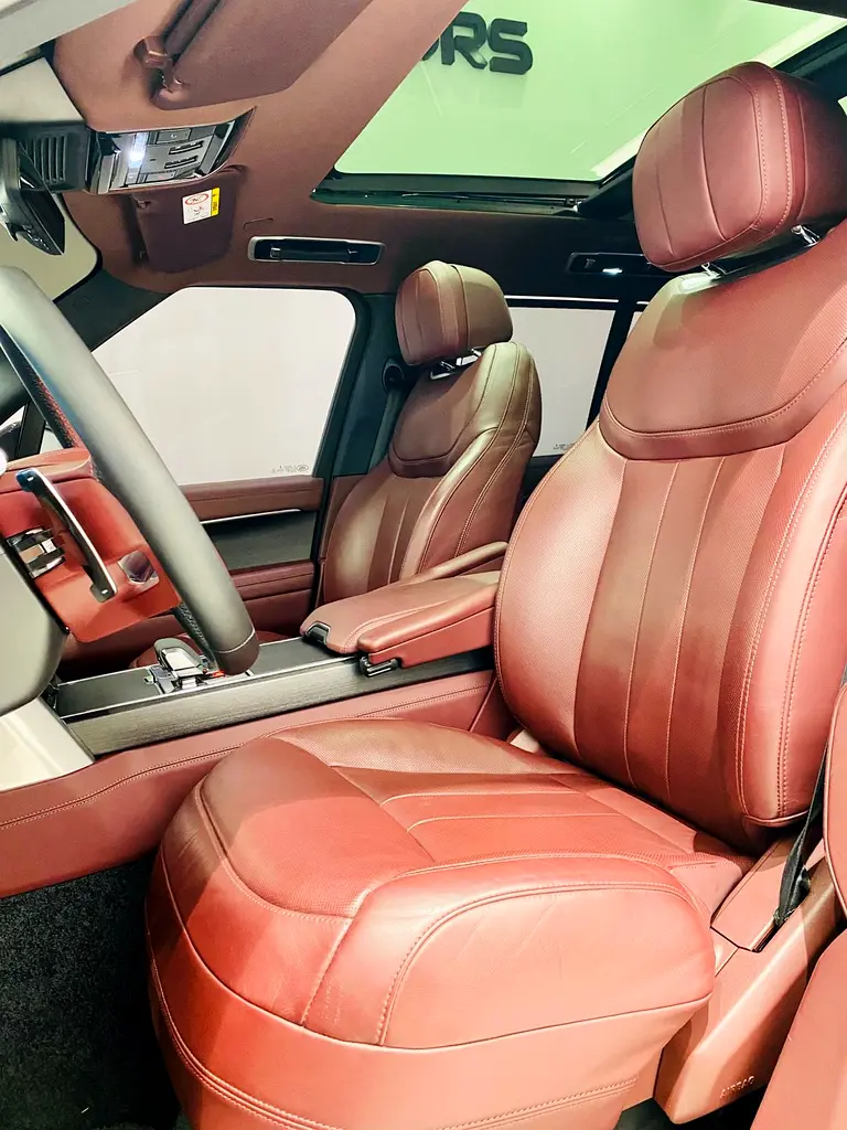 2022 Land Rover Range Rover P530 | GCC Specs | Low Mileage - Image 13