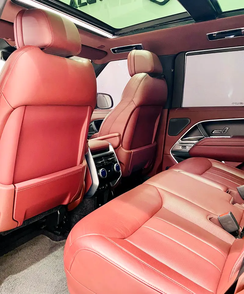2022 Land Rover Range Rover P530 | GCC Specs | Low Mileage - Image 16