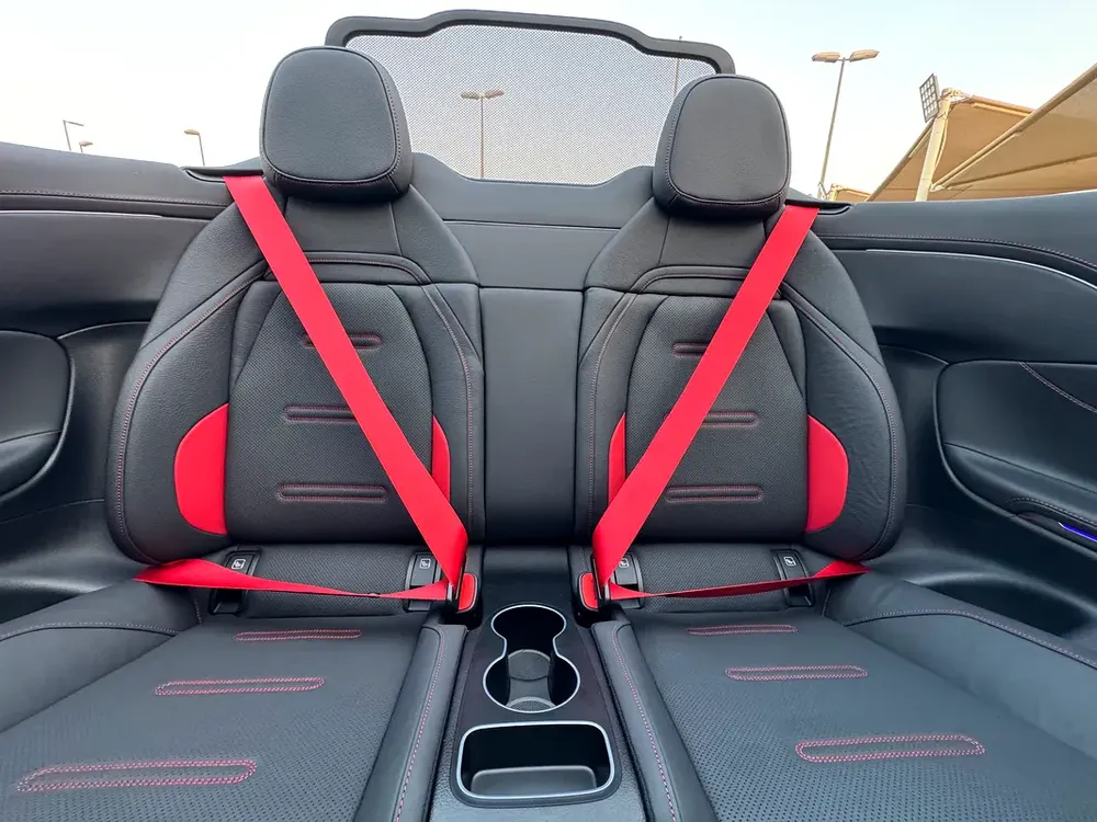 Mercedes Benz CLE 53 AMG 4matic convertible 2025 fully loaded - Image 11