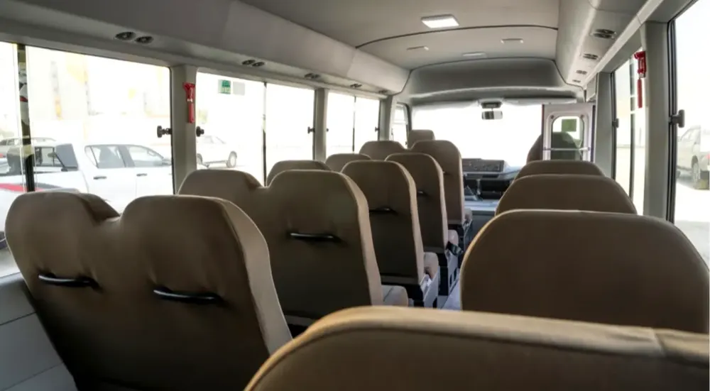 New 2025 Toyota Coaster - GCC Specs - Image 9
