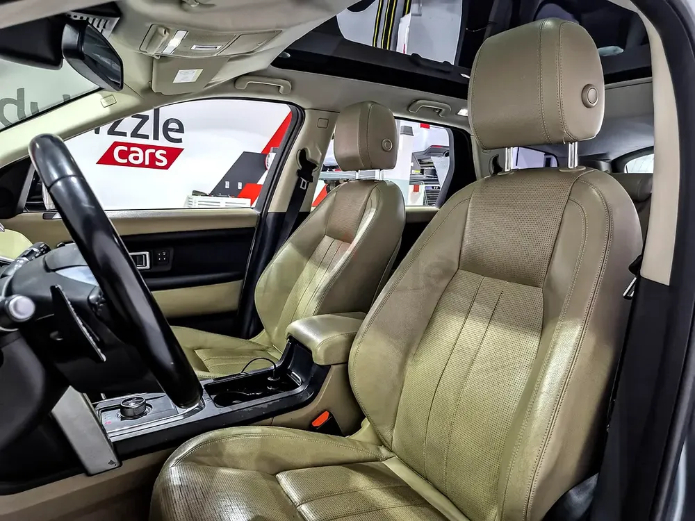 AED 916/month | 2016 Land Rover Discovery Sport  | GCC Specs | Ref#466095 - Image 11
