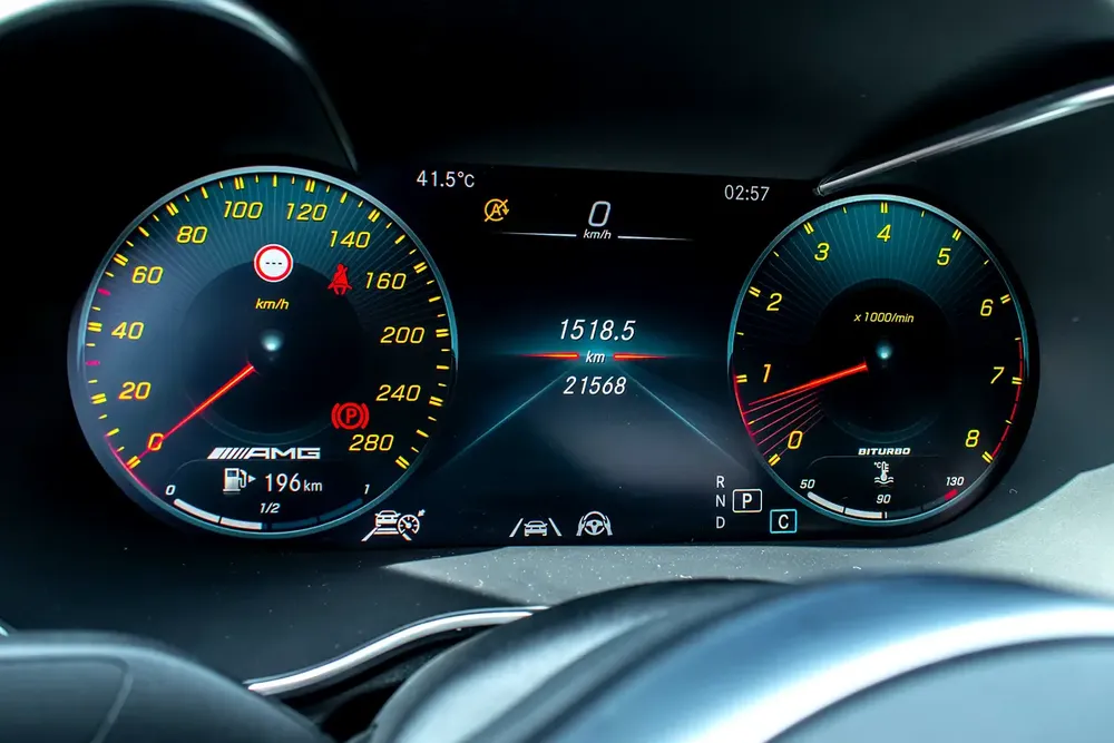 2021 - BENZ C43 AMG - IMMACULATE CONDITION - ONLY 21,000 KM DONE - Image 9