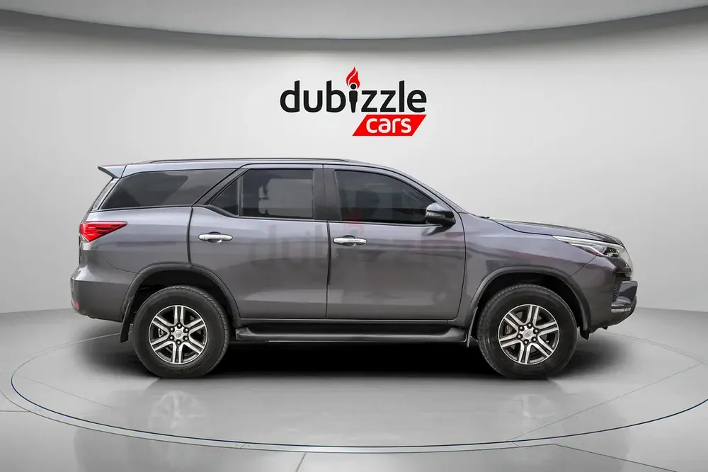 AED 1444/month | 2023 Toyota Fortuner  | GCC Specs | Ref#436428 - Image 4