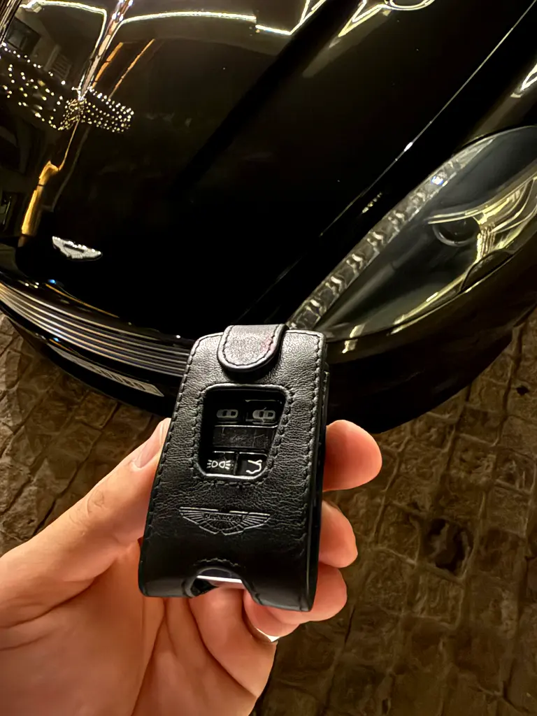 Aston Martin DB9 - Image 10