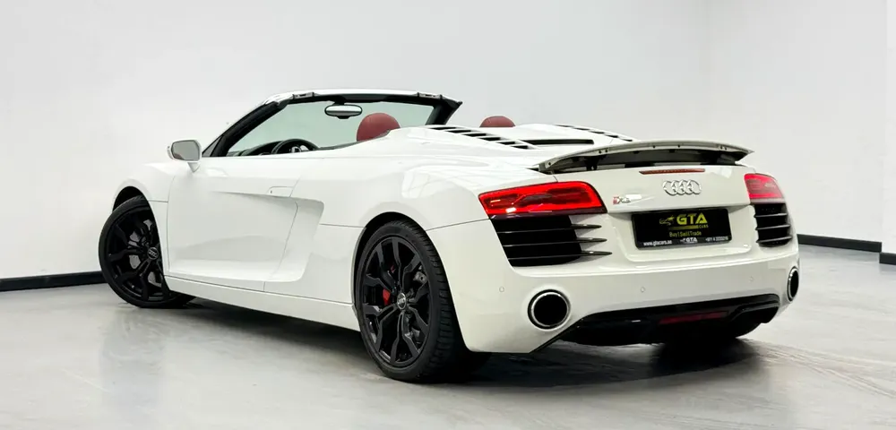 2014 Audi R8 Spyder, Service History, Excellent Condition, GCC - Image 6