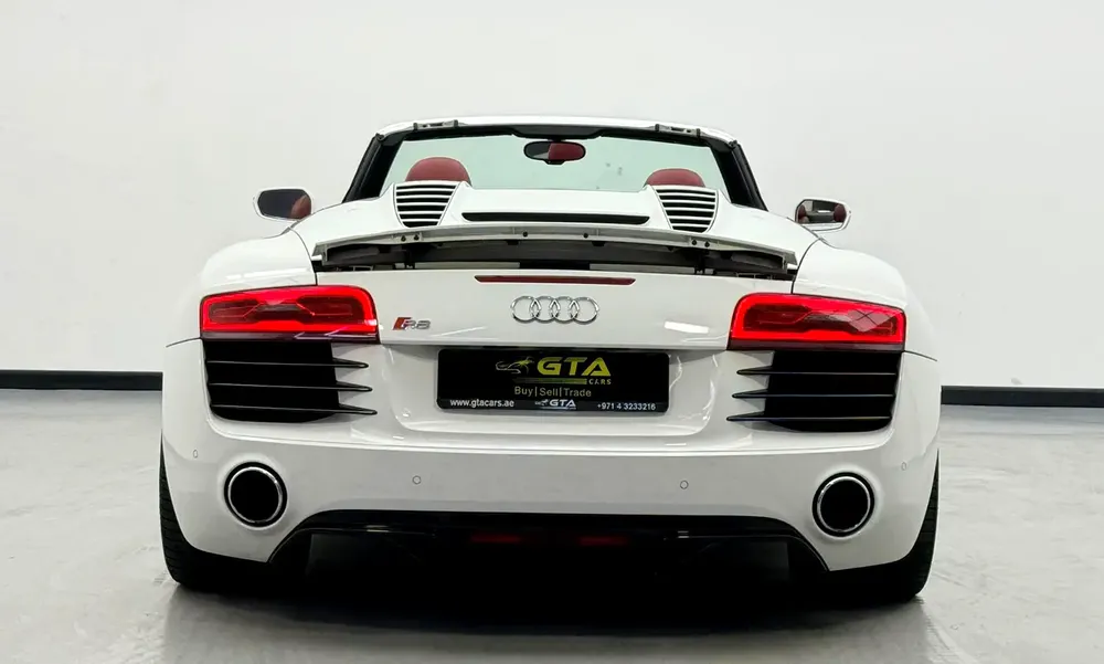 2014 Audi R8 Spyder, Service History, Excellent Condition, GCC - Image 7